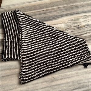 CLUB MONACO WOOL AND ALPACA INFINITY SCARF
